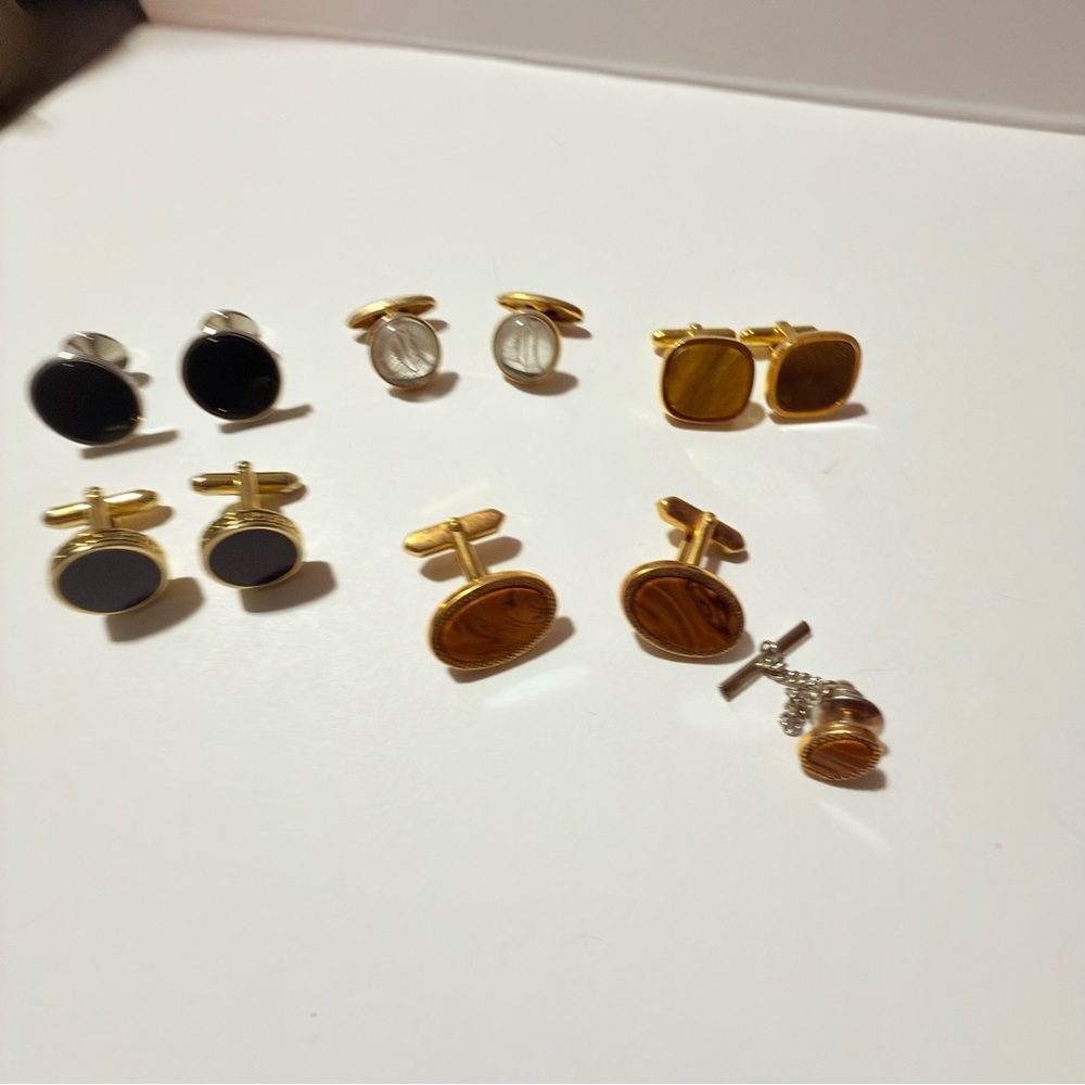 Gold and Black Cuff Links Set